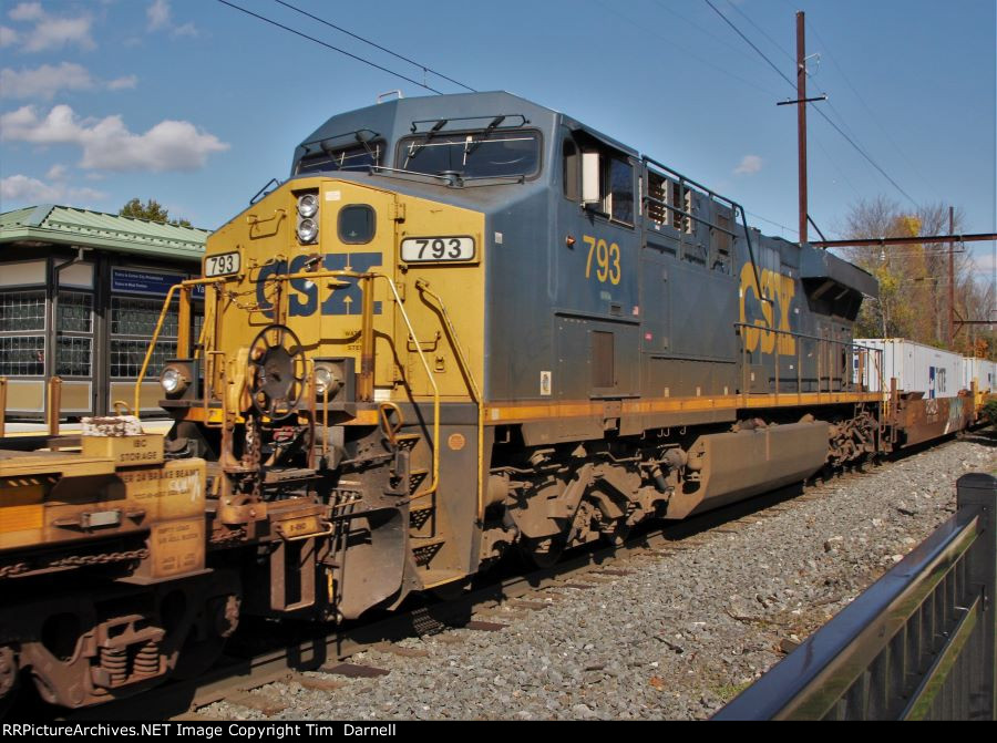 CSX 793 dpu on Q032